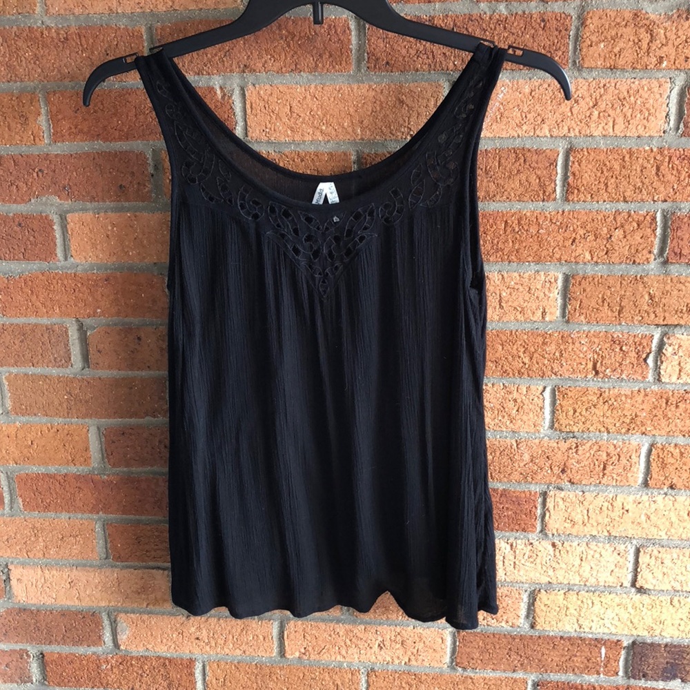 Cute black tank top
